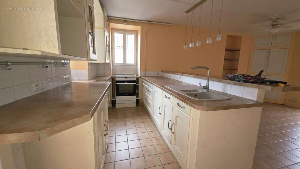 Maison à SAINT-NAZAIRE-SUR-CHARENTE