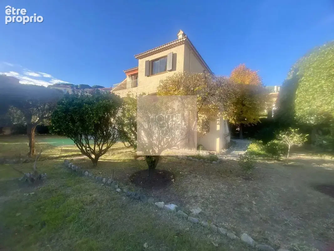 Nouvelle opportunité à Villefranche-sur-Mer ! - photo 2