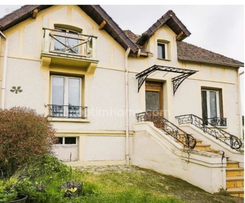 Maison à MONTIGNY-LES-CORMEILLES