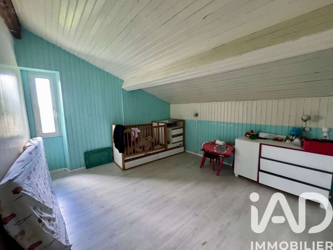 Maison 82 m² à Clam  - photo 9