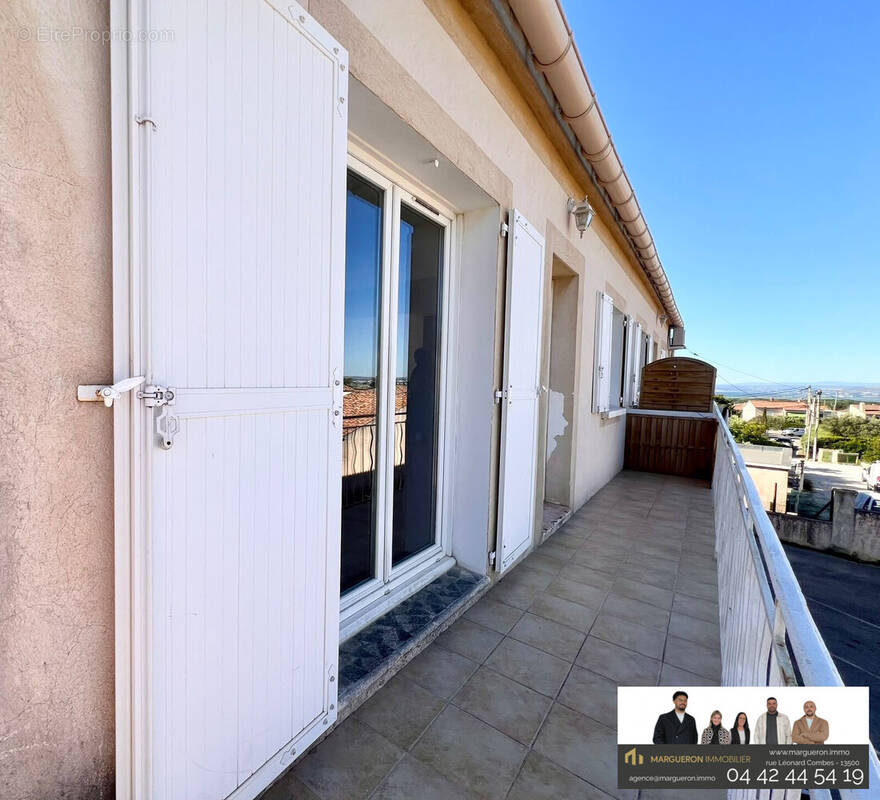 Appartement à CHATEAUNEUF-LES-MARTIGUES