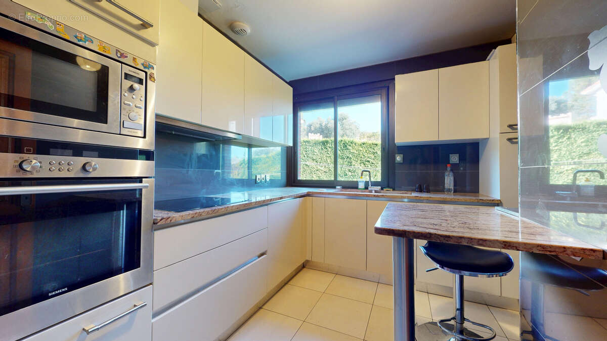 Maison à SAINT-LEON