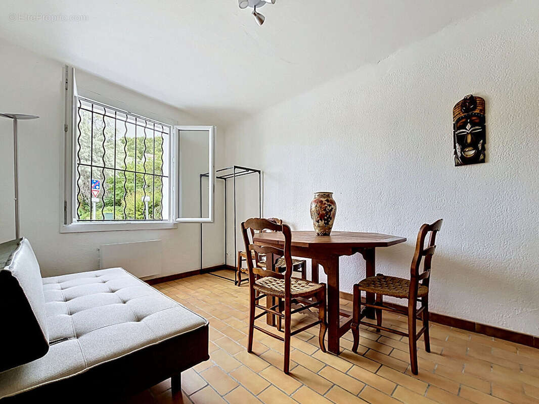 Appartement à EGUILLES