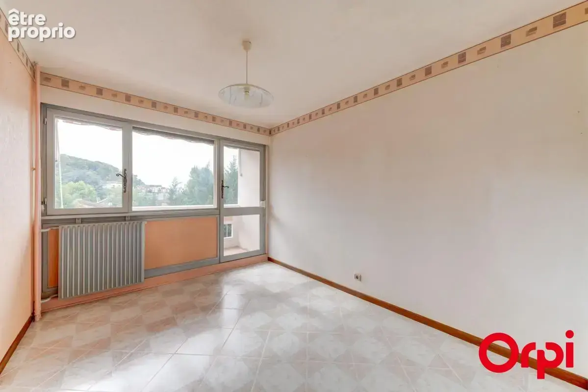 Exclusivité Orpi - Appartement T3 lumineux et traversant de près de 70 m2 avec une place privative - photo 10