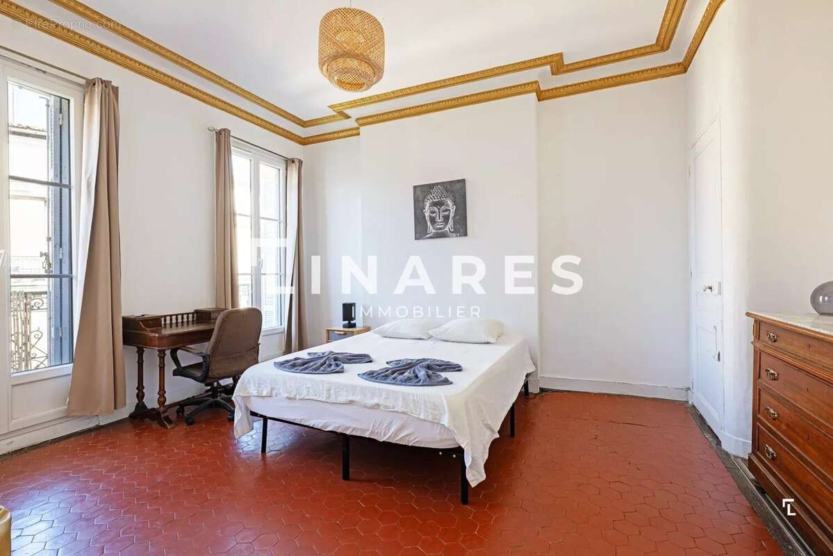 HELENA - Appartement T3 de 105m² - Balcon - 13001 Vieux-Port - photo 3