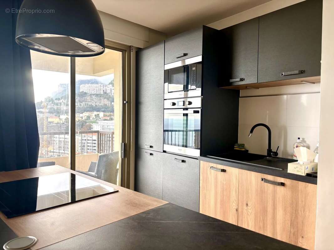 Appartement à BEAUSOLEIL