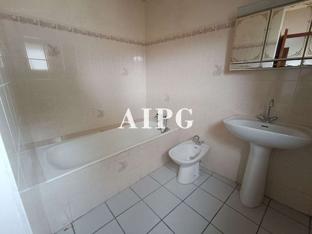 Maison à PLUSSULIEN