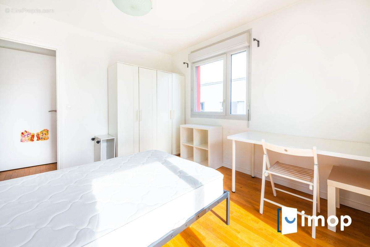 Appartement à NANTERRE