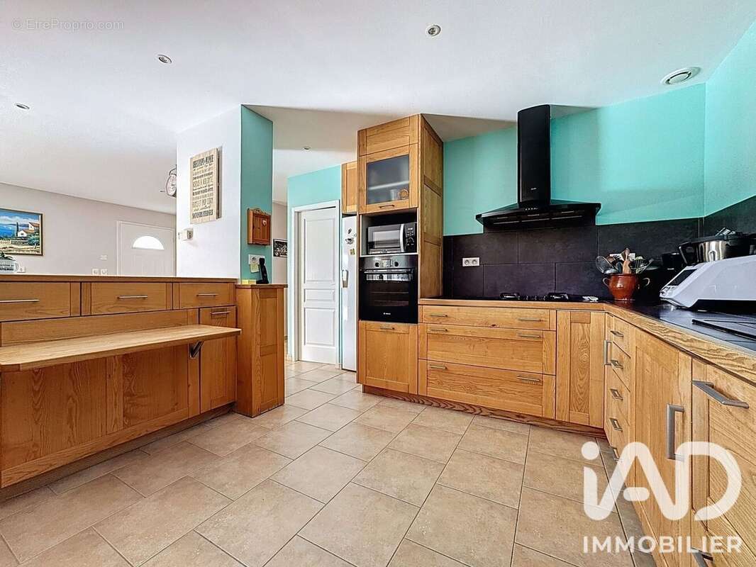Maison 151 m² à Vaunaveys-La-Rochette  - photo 6