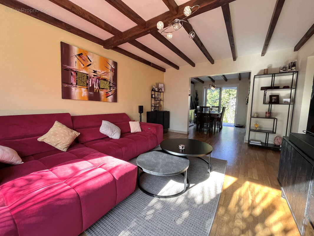 Maison à SARTROUVILLE