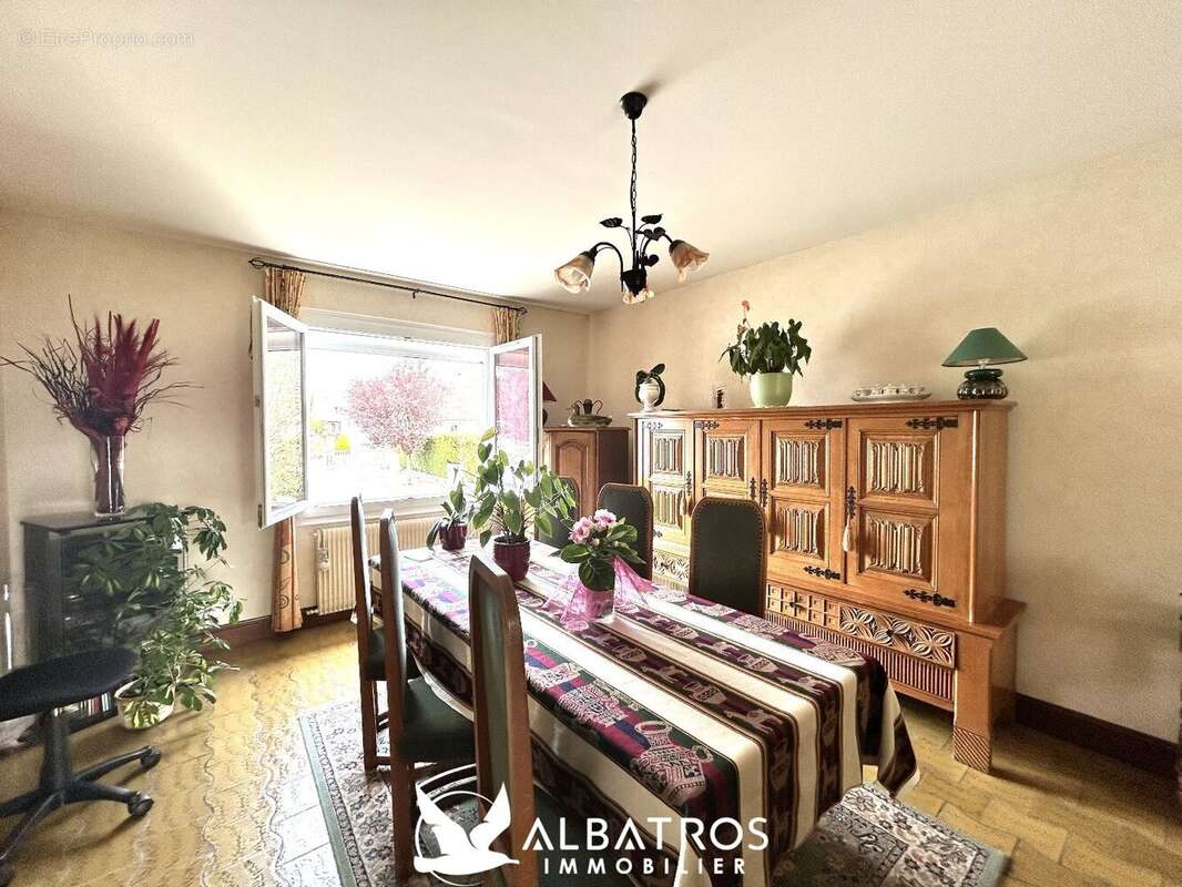 Maison à OUISTREHAM