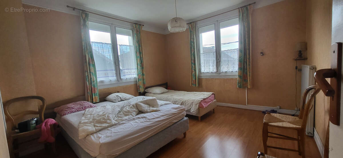 Maison à CHARLEVILLE-MEZIERES