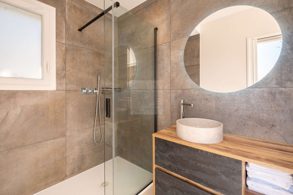 EXCLUSIVITE - TOURRETTES-SUR-LOUP - Maison vue mer panoramique - 147m2 - photo 19
