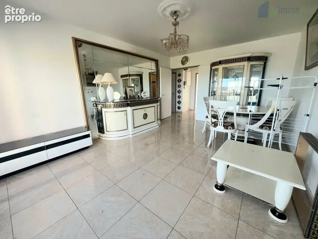 A VENDRE GRAND T2 54m2 Vénissieux   Secteur du Plateau - photo 3