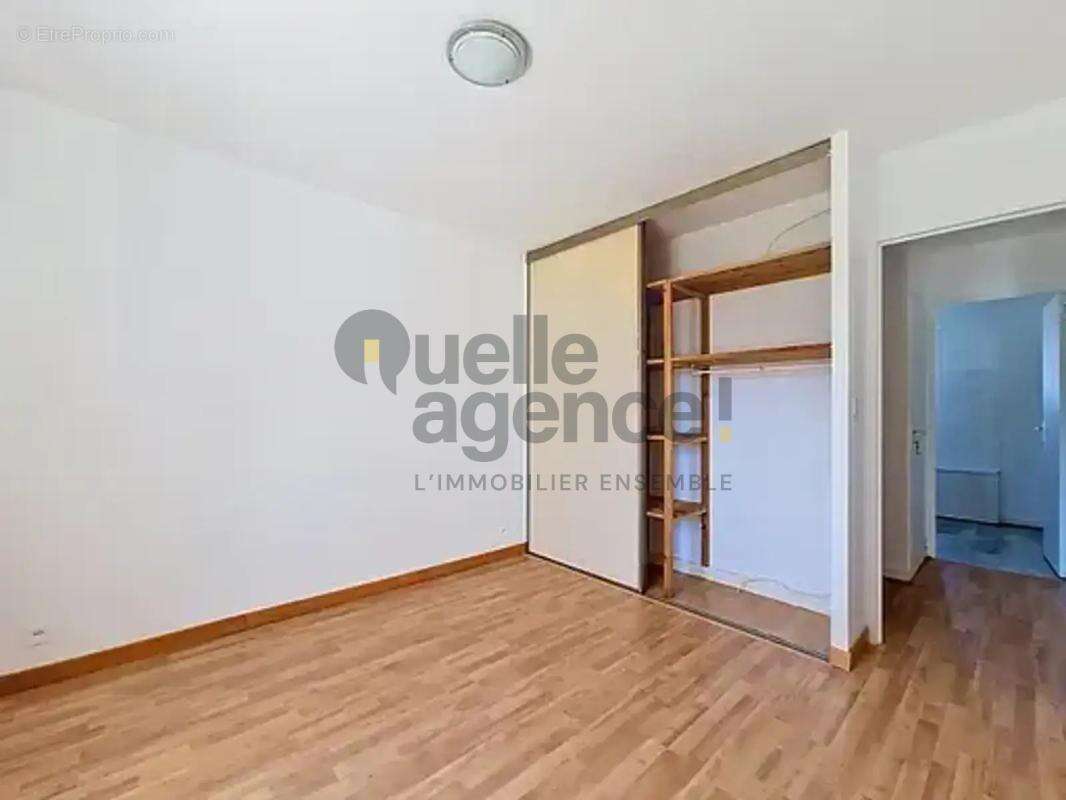 Cavale Blanche - Maison familiale 3 chambres, beau potentiel - photo 14