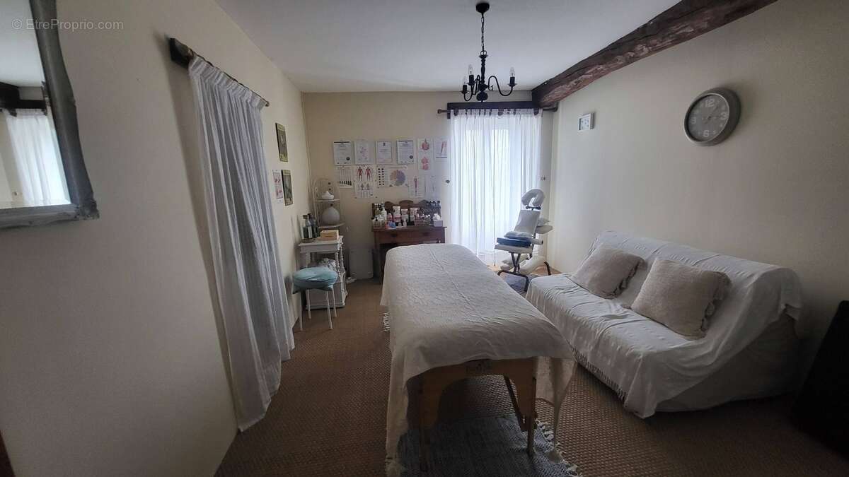 Maison à SAINT-DENIS-LE-GAST