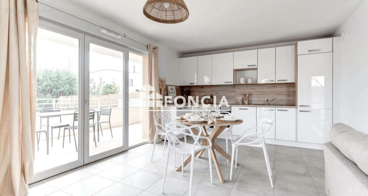 Appartement à FLEURIEUX-SUR-L'ARBRESLE