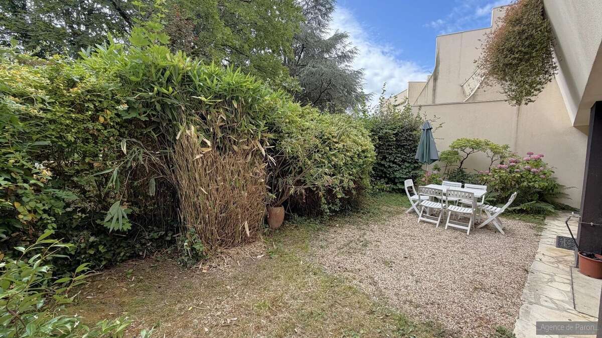 Appartement à VERRIERES-LE-BUISSON