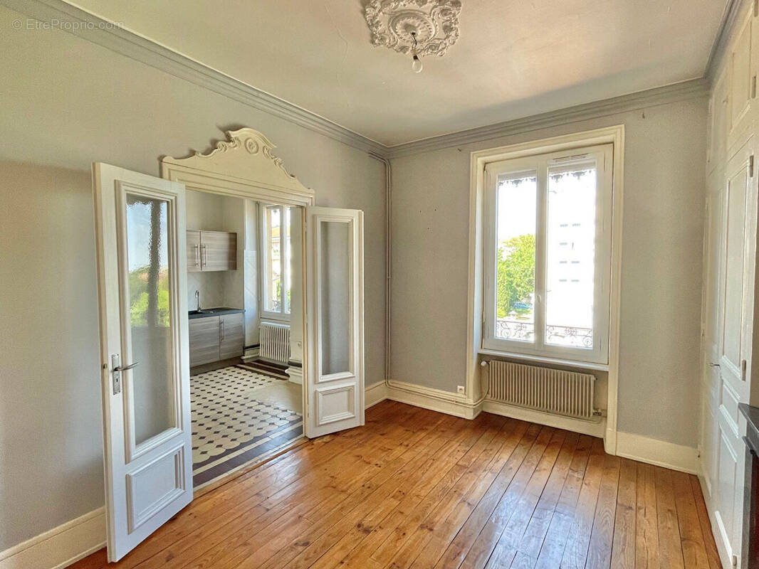Appartement à BOURGOIN-JALLIEU