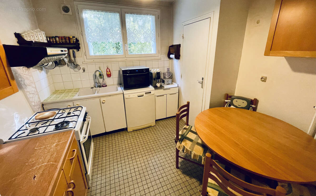 Appartement à BURES-SUR-YVETTE