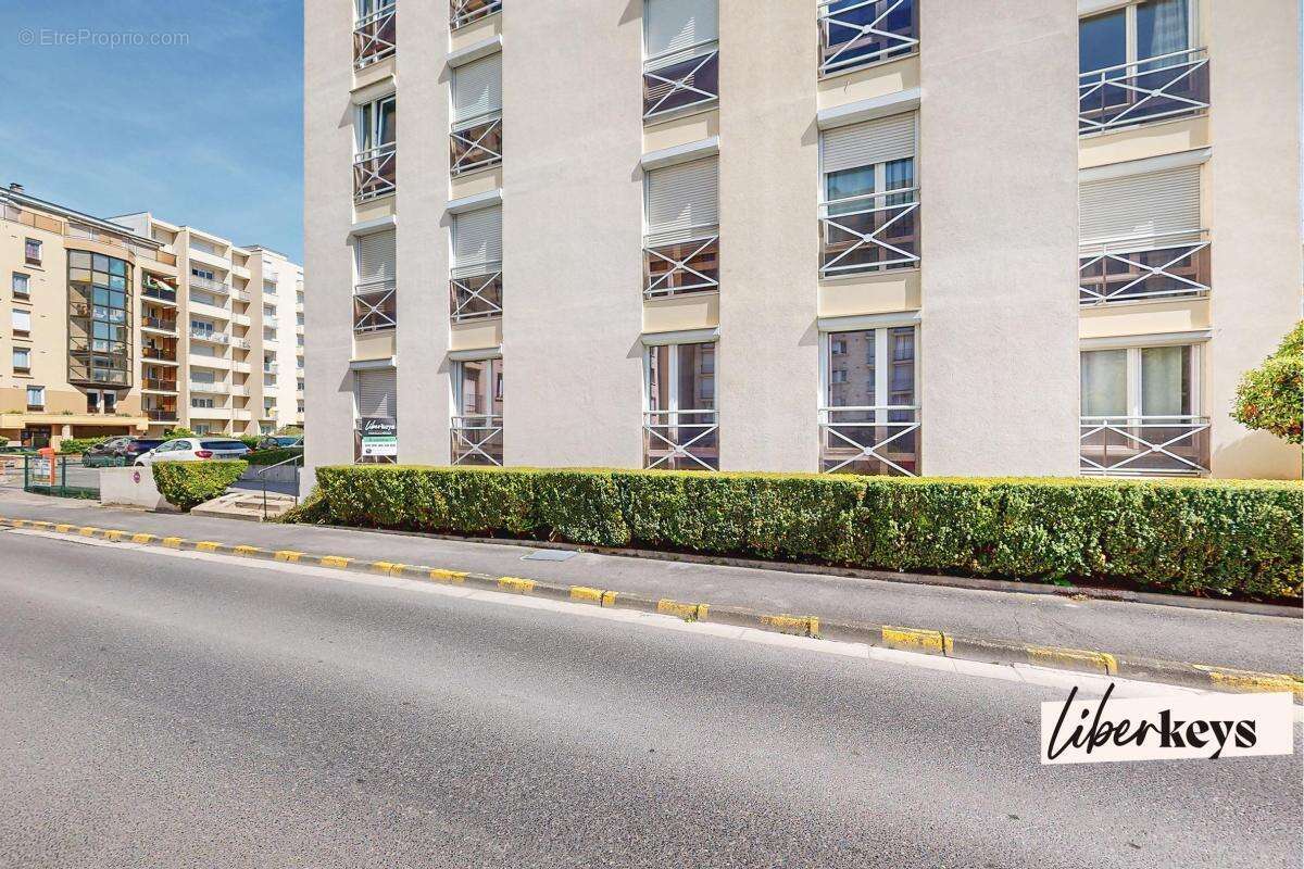Appartement T5 Reims Saint Remi - photo 9