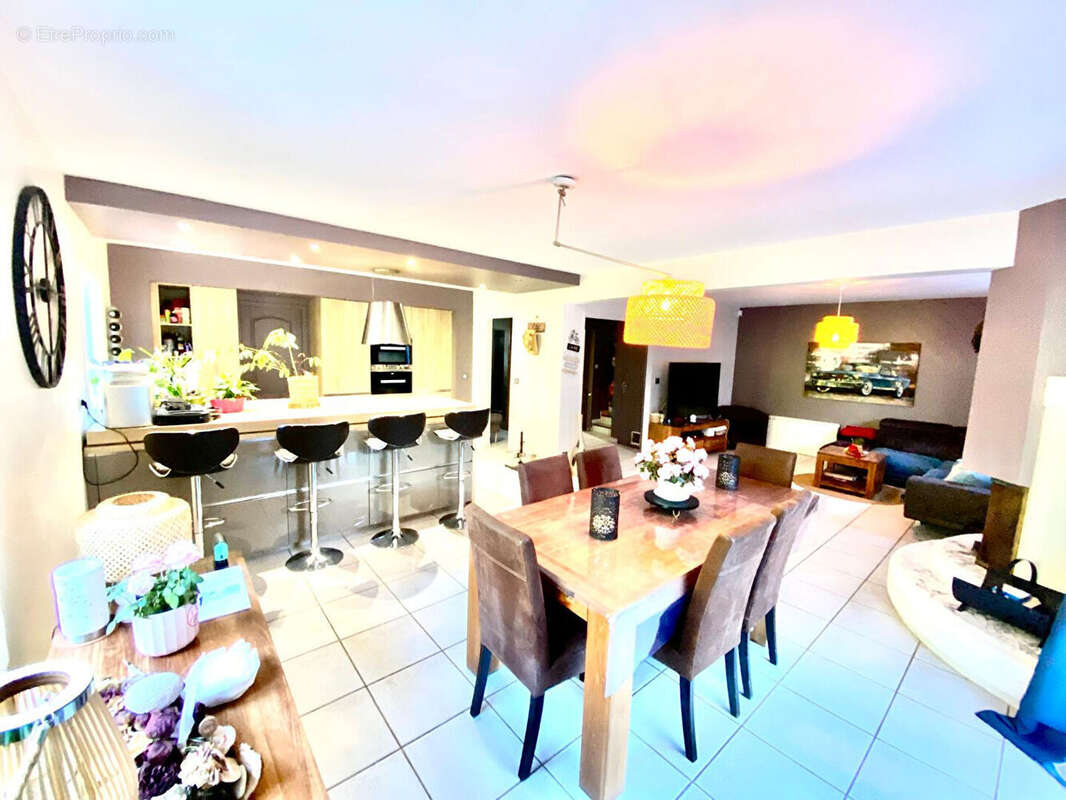 Maison à MERY-SUR-OISE