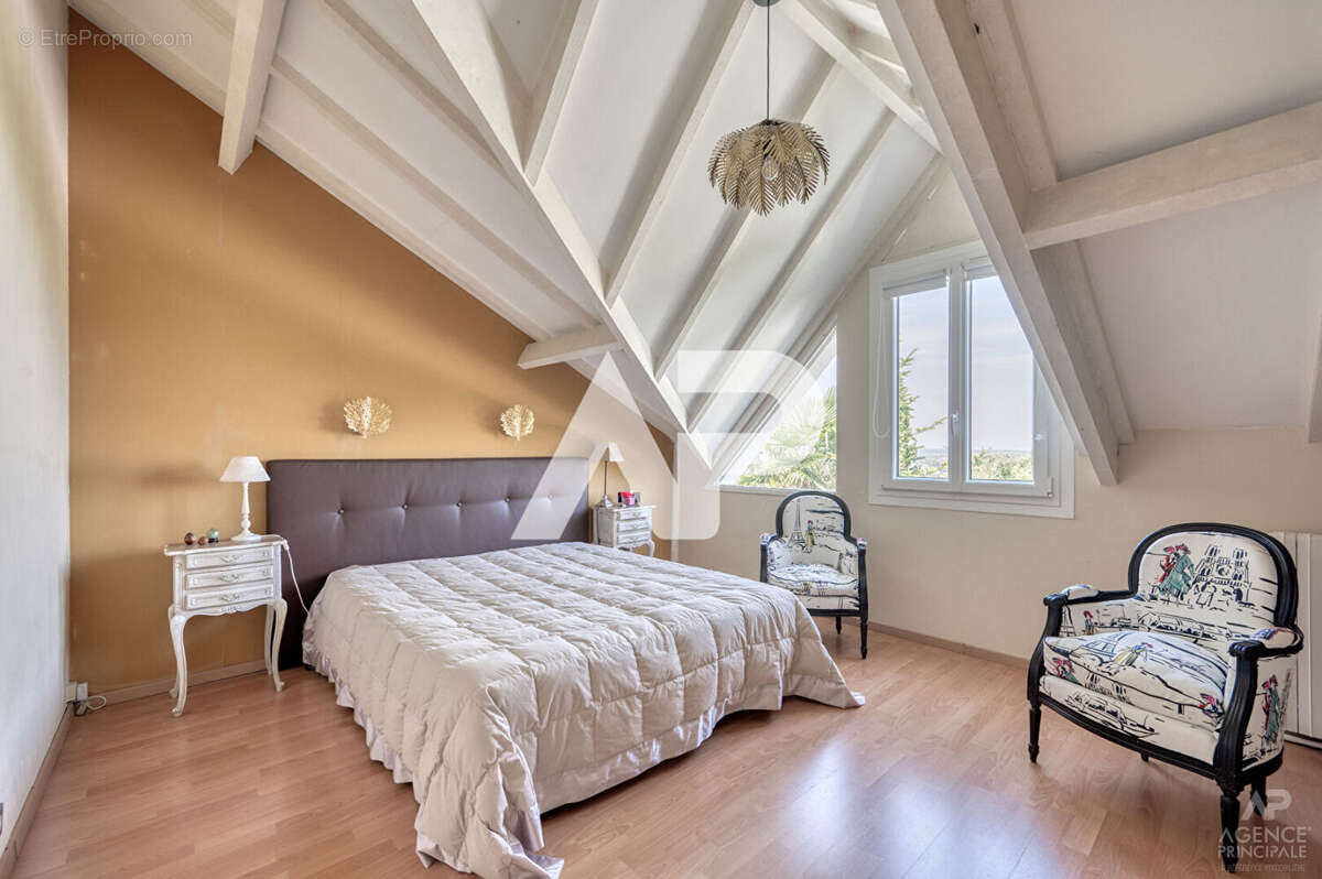 Maison à RUEIL-MALMAISON