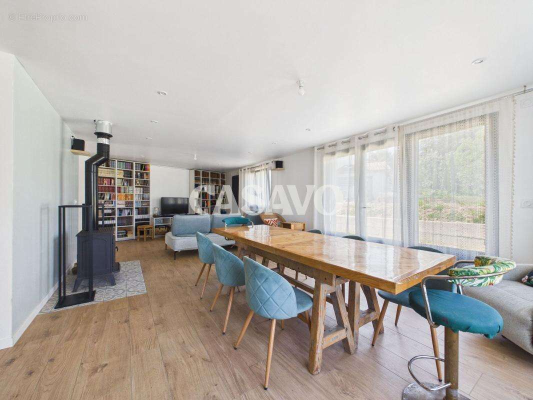 Vente Maison 7 pièces de 205m² - 38121 Reventin-Vaugris - photo 8