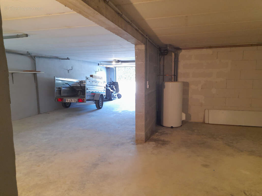 Pavillon 130m2 sur sous sol complet - photo 10