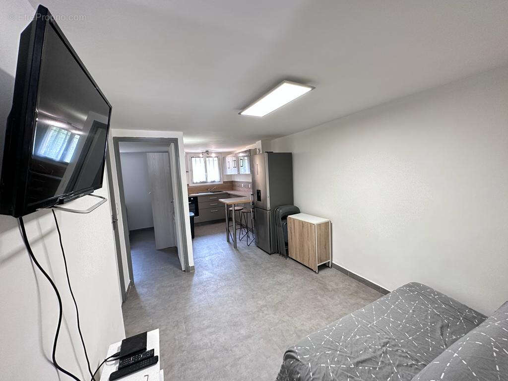Appartement à PUGET-SUR-ARGENS