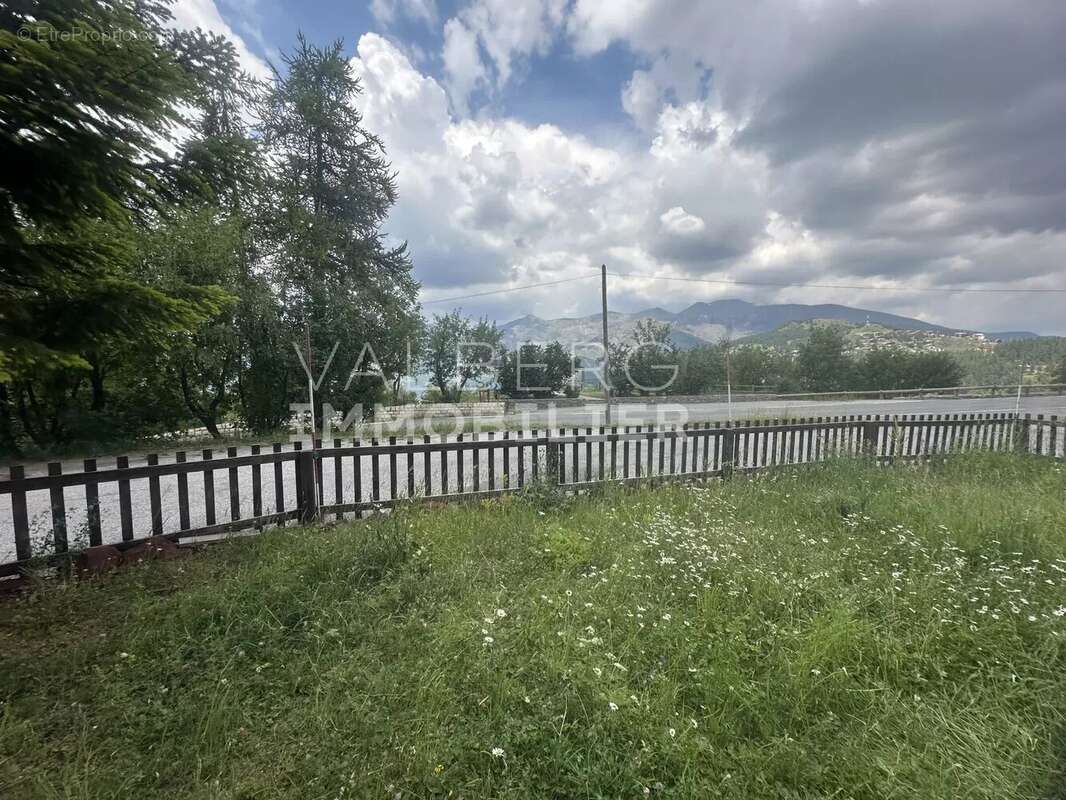 Grand 2 pieces 50 m² avec jardin - photo 15