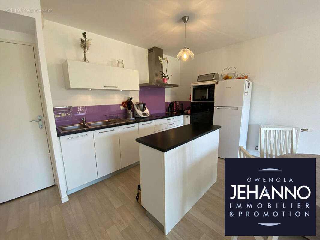 Appartement à SENE