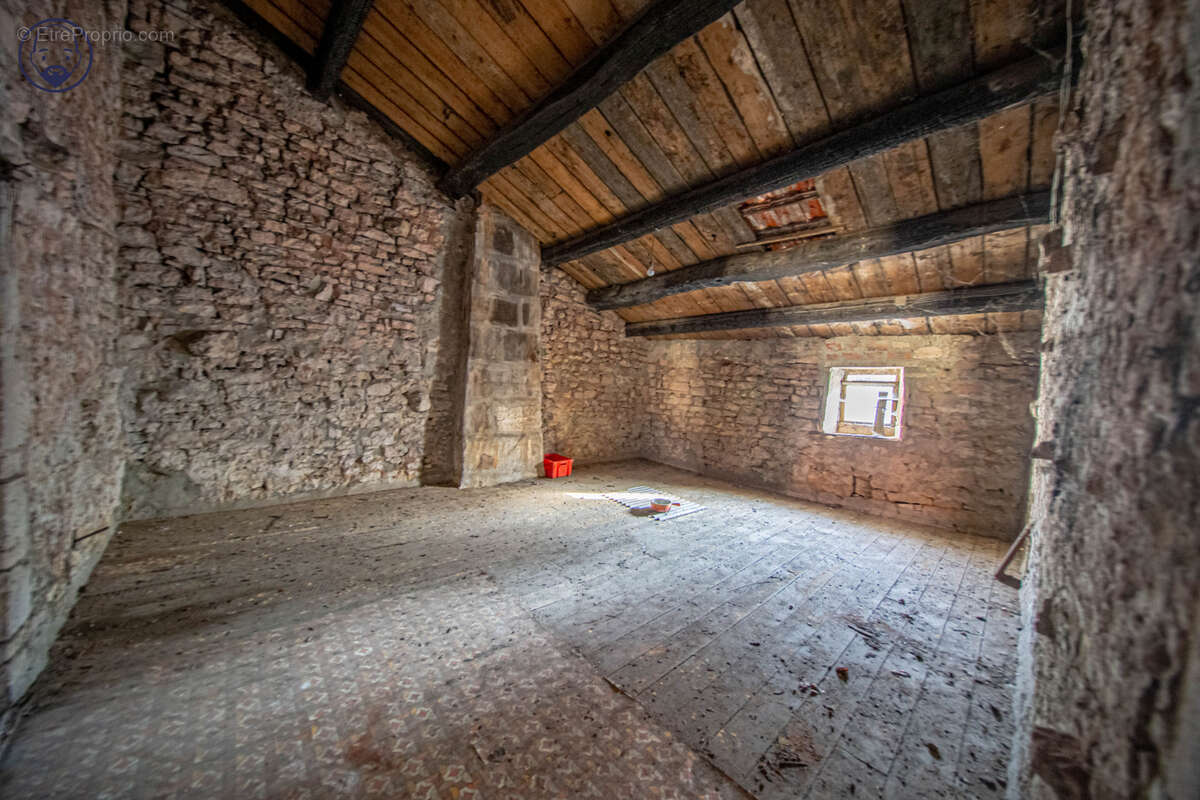 Maison à ANCERVILLE