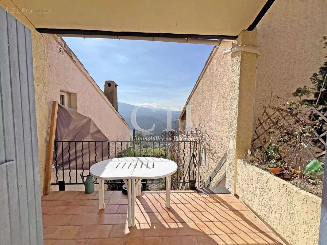 Maison à VAISON-LA-ROMAINE