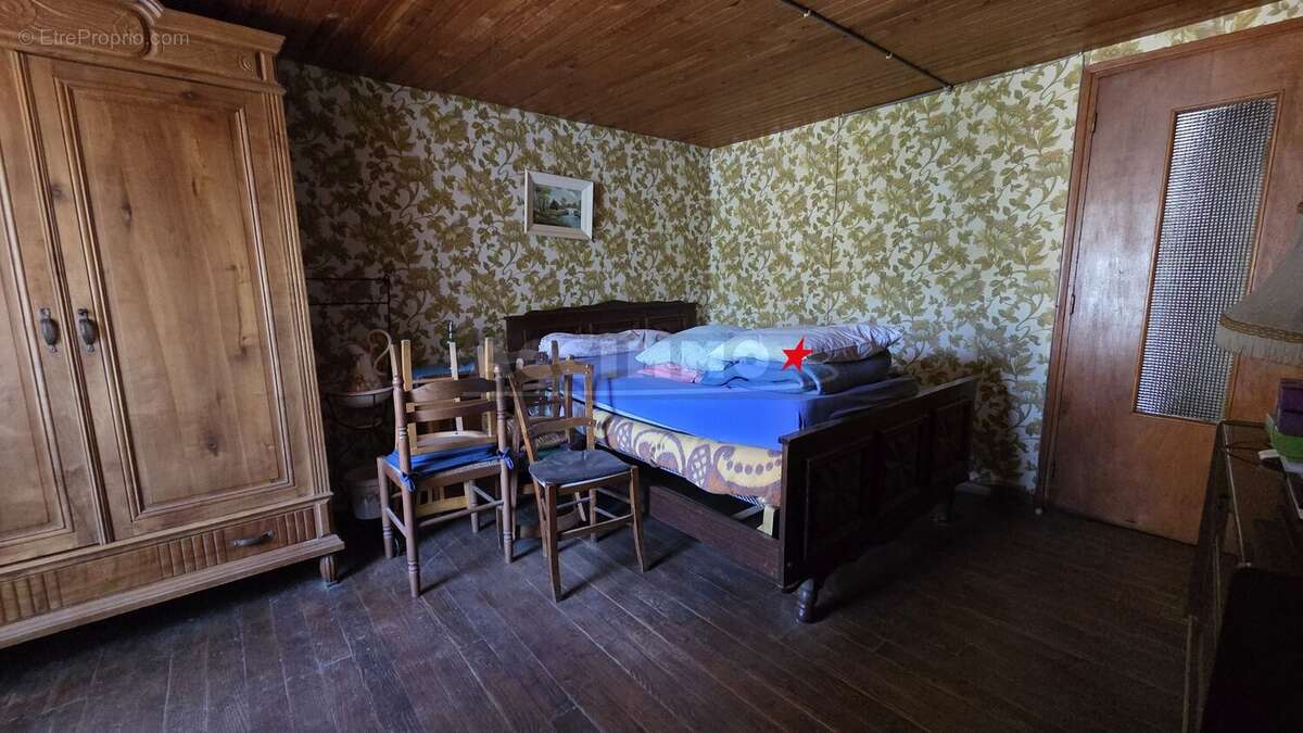 Brassac secteur - maison de caractère avec terrain - photo 5