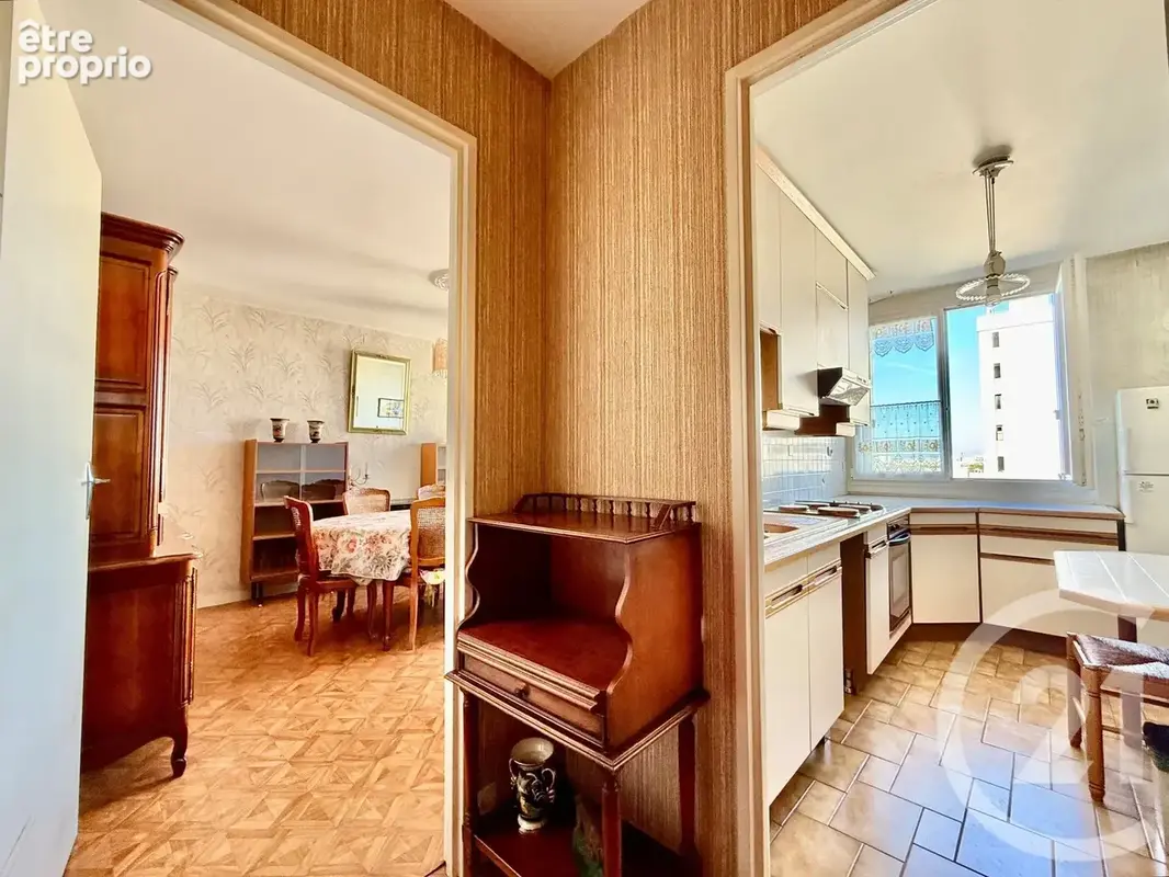 Appartement 3 pièces 57 m² à vendre à Clichy (92110) - photo 3