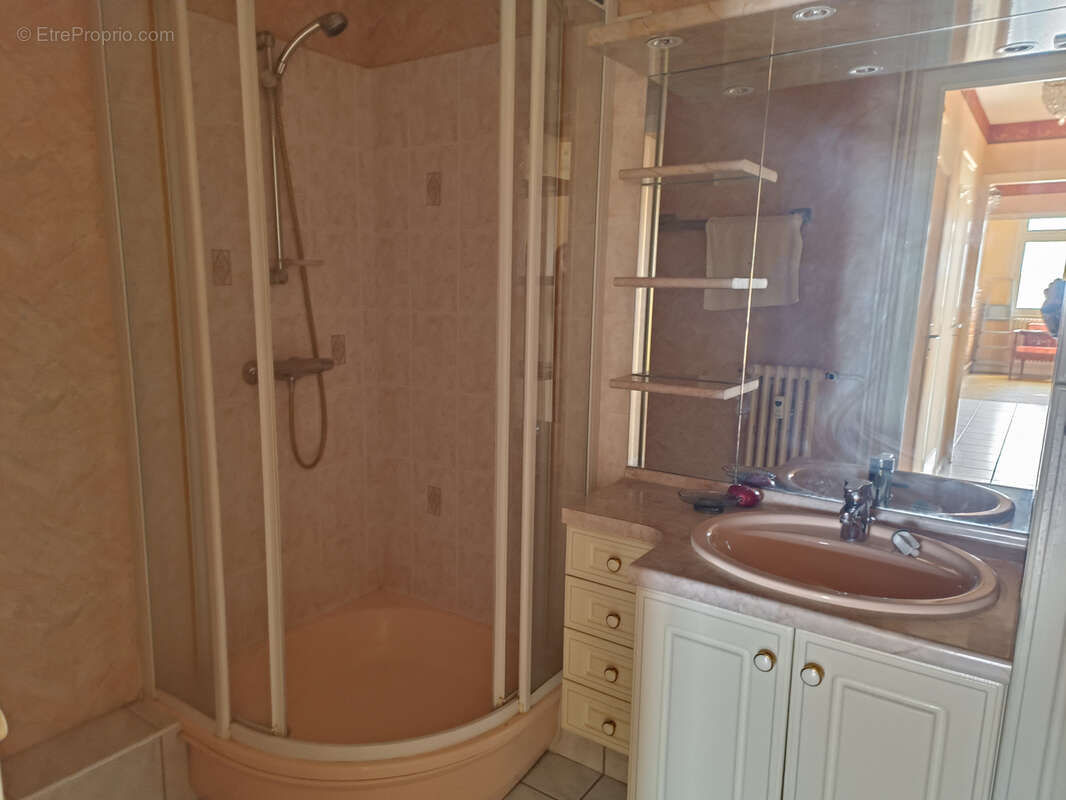 Appartement à ROUSSILLON