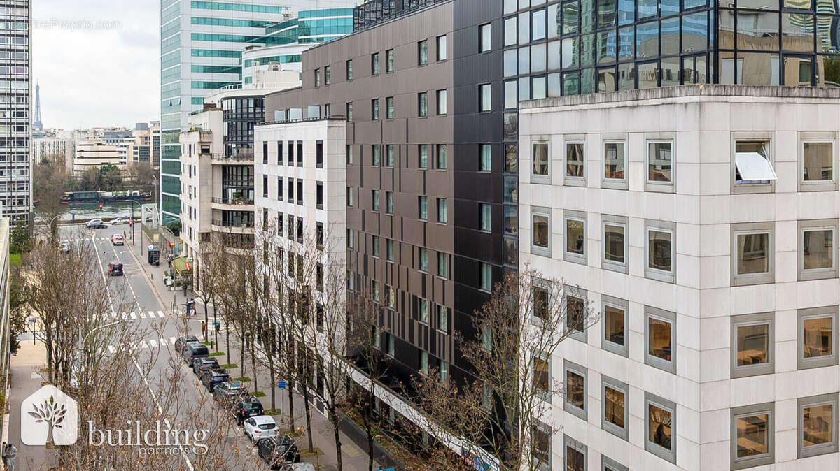 Appartement à COURBEVOIE