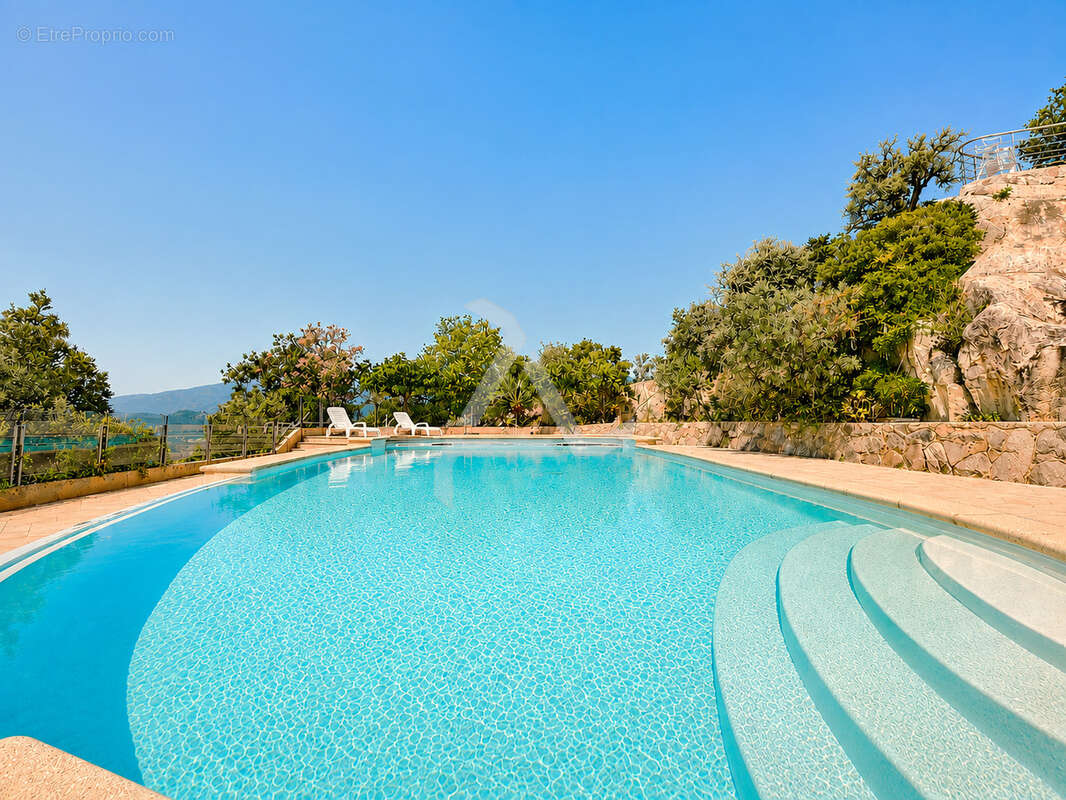 Dans le domaine très exclusif de « marina di fiori » à porto-vecchio villa d’exeption de 354m2 - photo 71