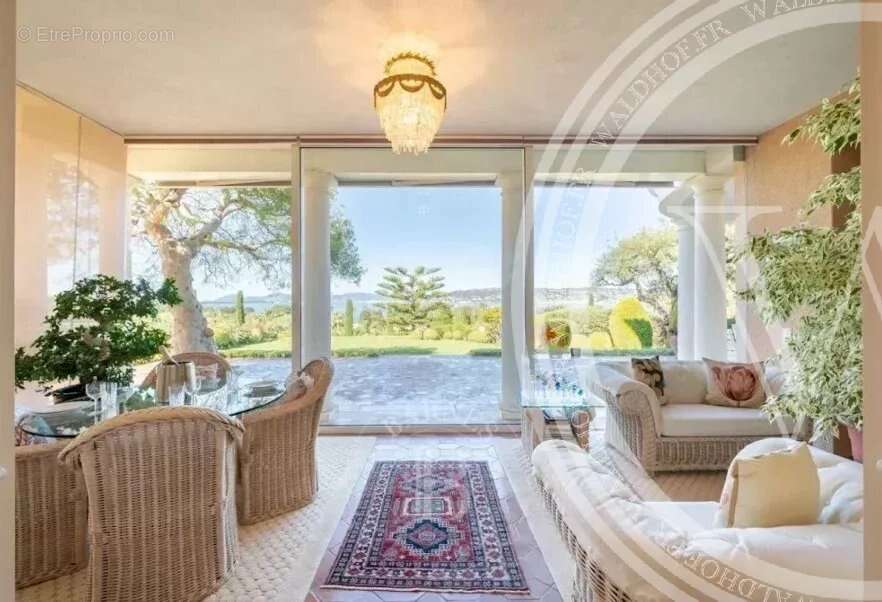 Maison à ANTIBES