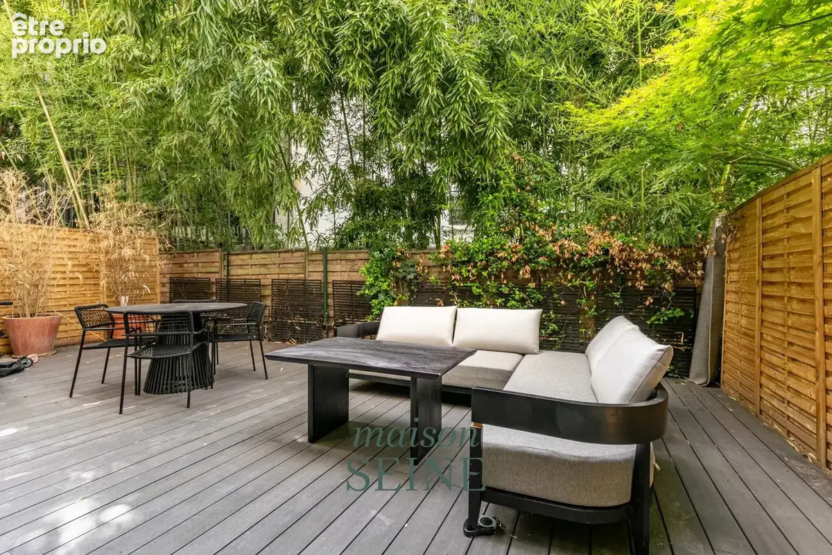 Neuilly sur Seine - Saint James - Hôtel particulier avec piscine et toit terrasse - Garage - photo 28