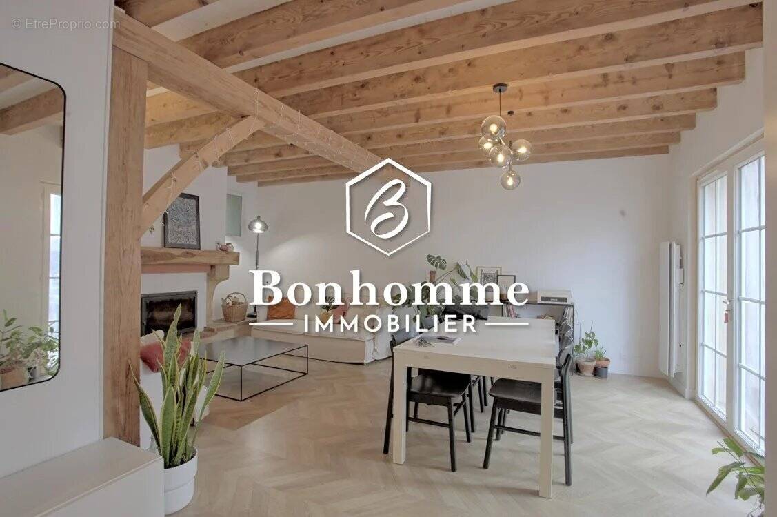 Maison à LESTIAC-SUR-GARONNE