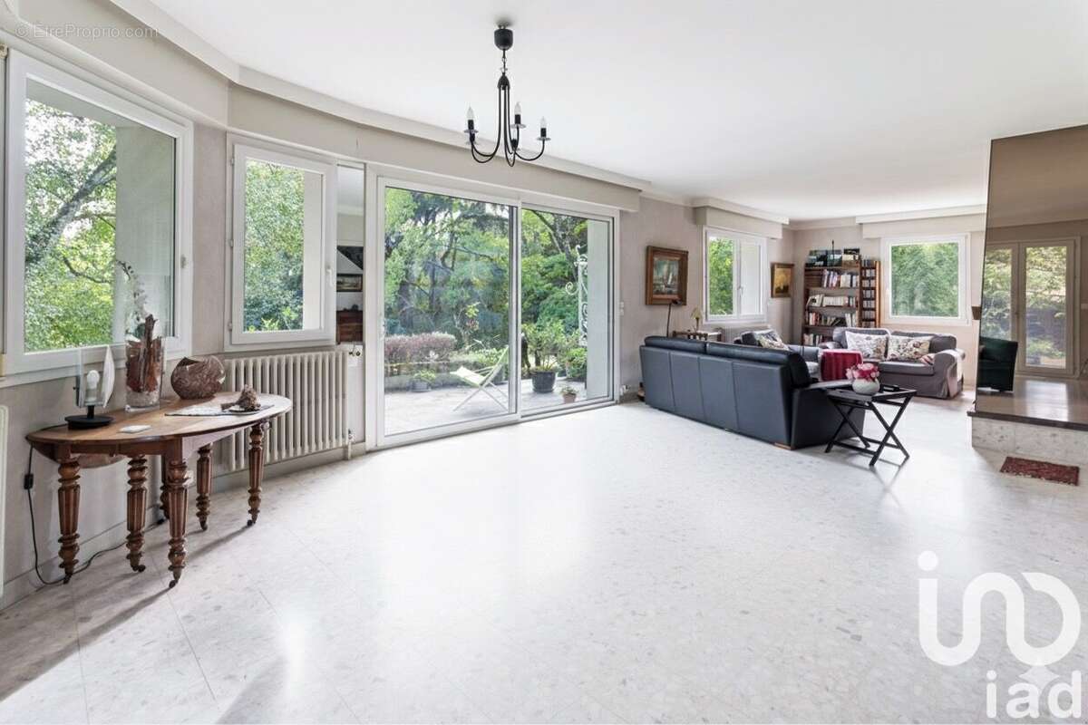 Photo 5 - Maison à SAINT-ETIENNE-DE-MONTLUC