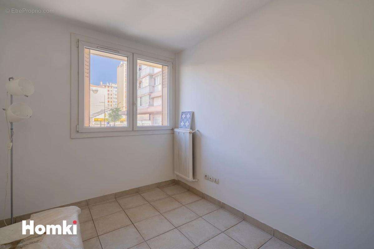 Appartement à MARSEILLE-5E