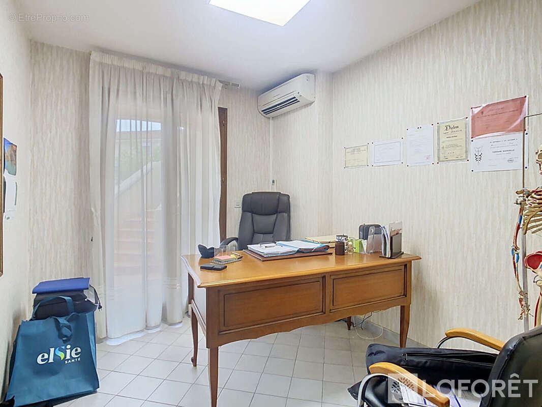 Maison 6 pièces avec T3 en location à l'étage - terrain de 512 m2 - photo 5