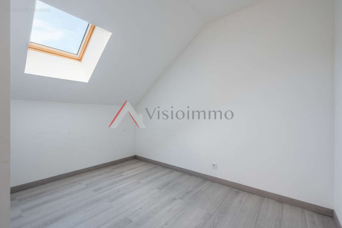 Maison à LES ECHELLES