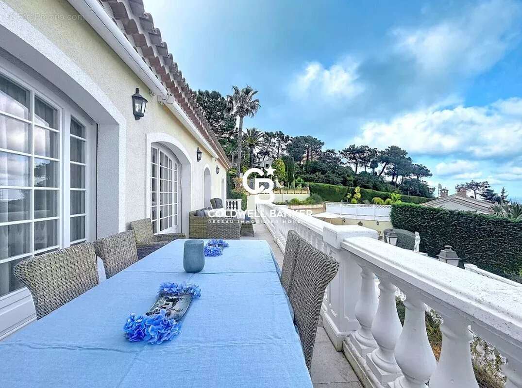 Maison à SAINT-RAPHAEL