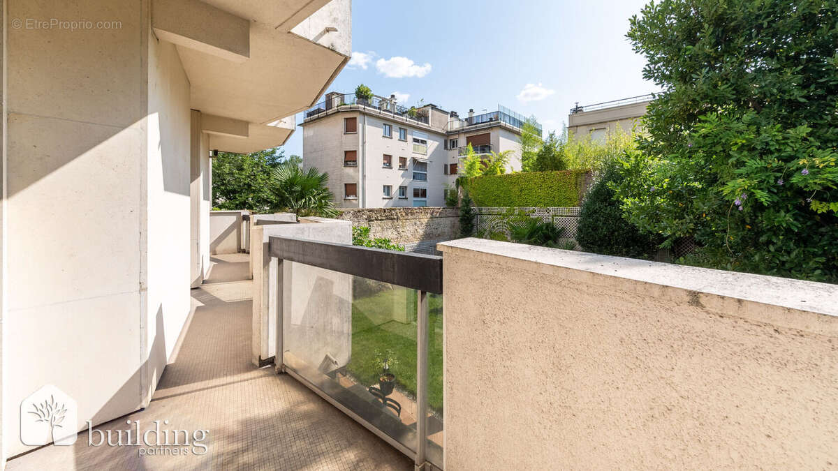 Appartement à NEUILLY-SUR-SEINE