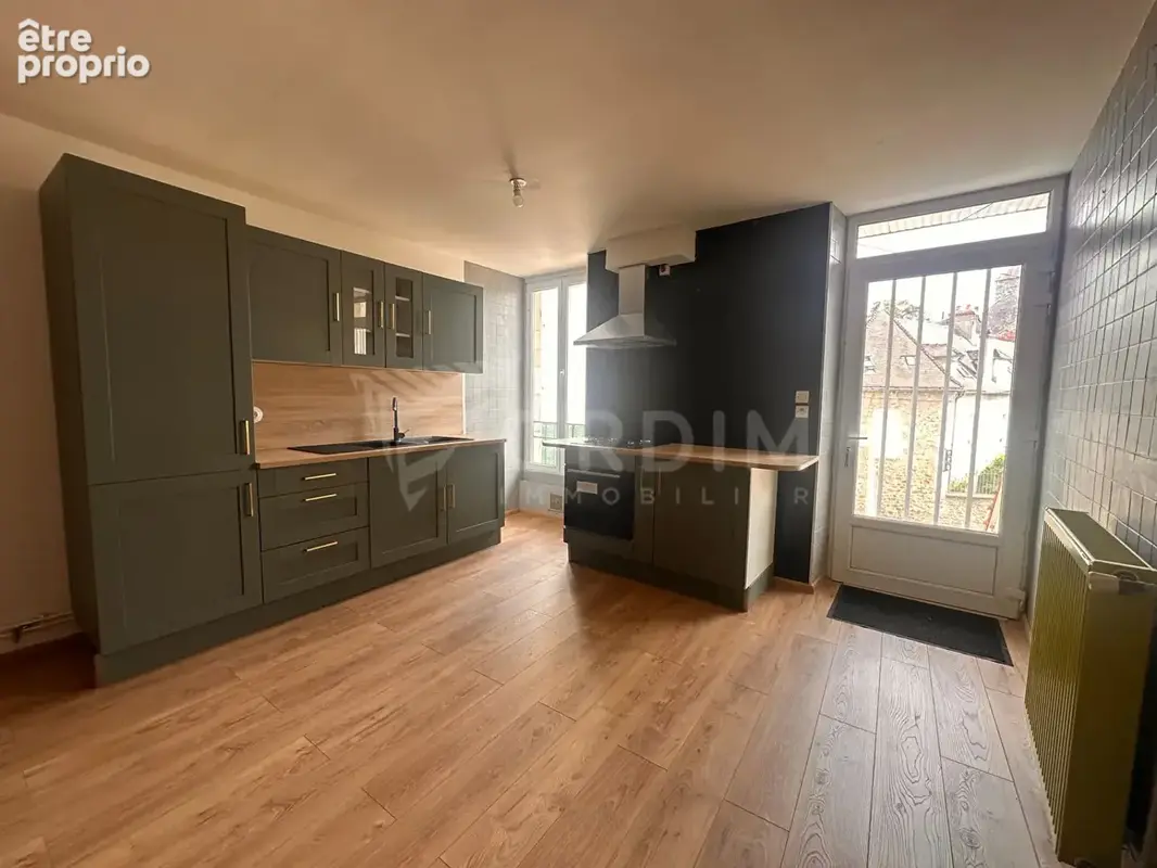 Appartement  rénové centre ville - photo 5