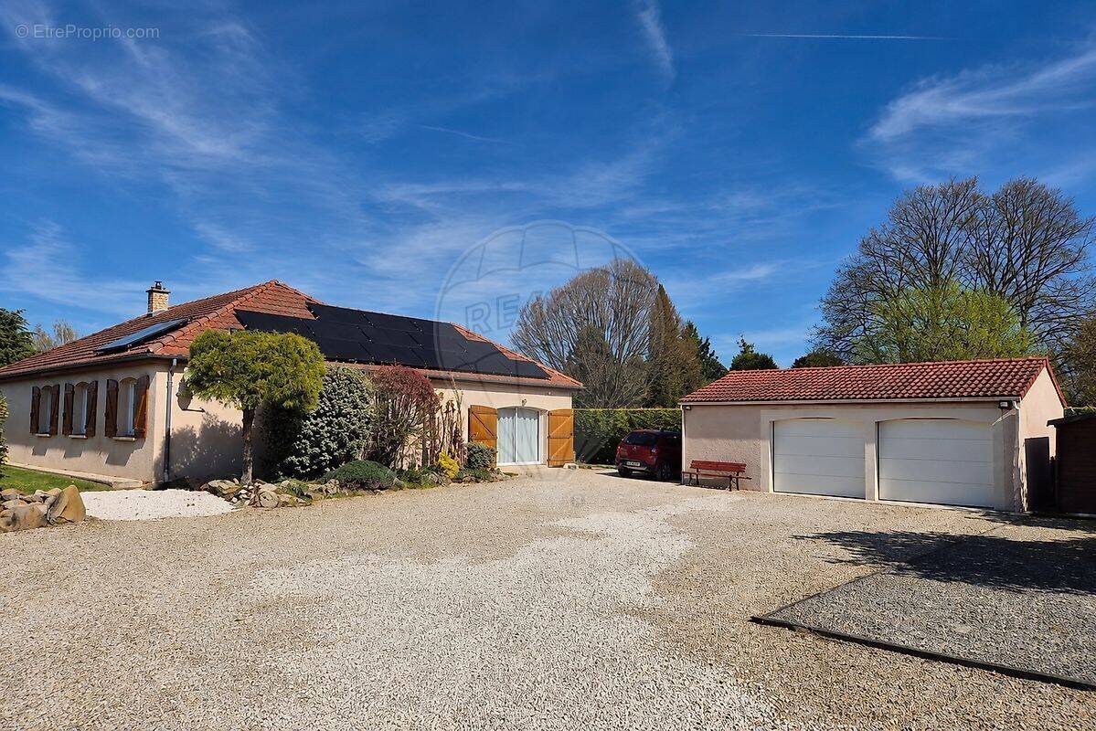 Maison à SERBONNES